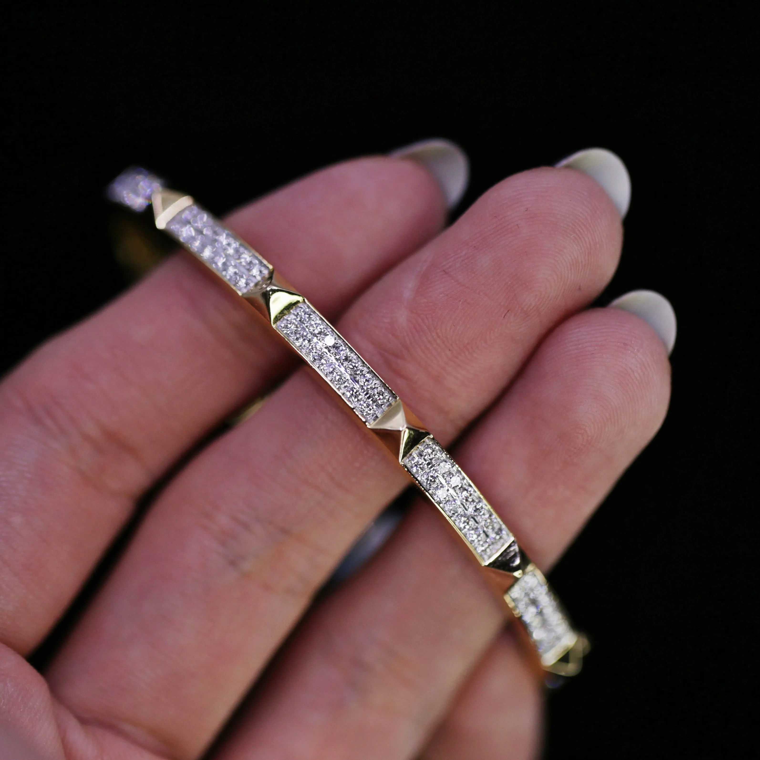 1.03ct. Natural Diamond Bangle Set In 14K Yellow Gold