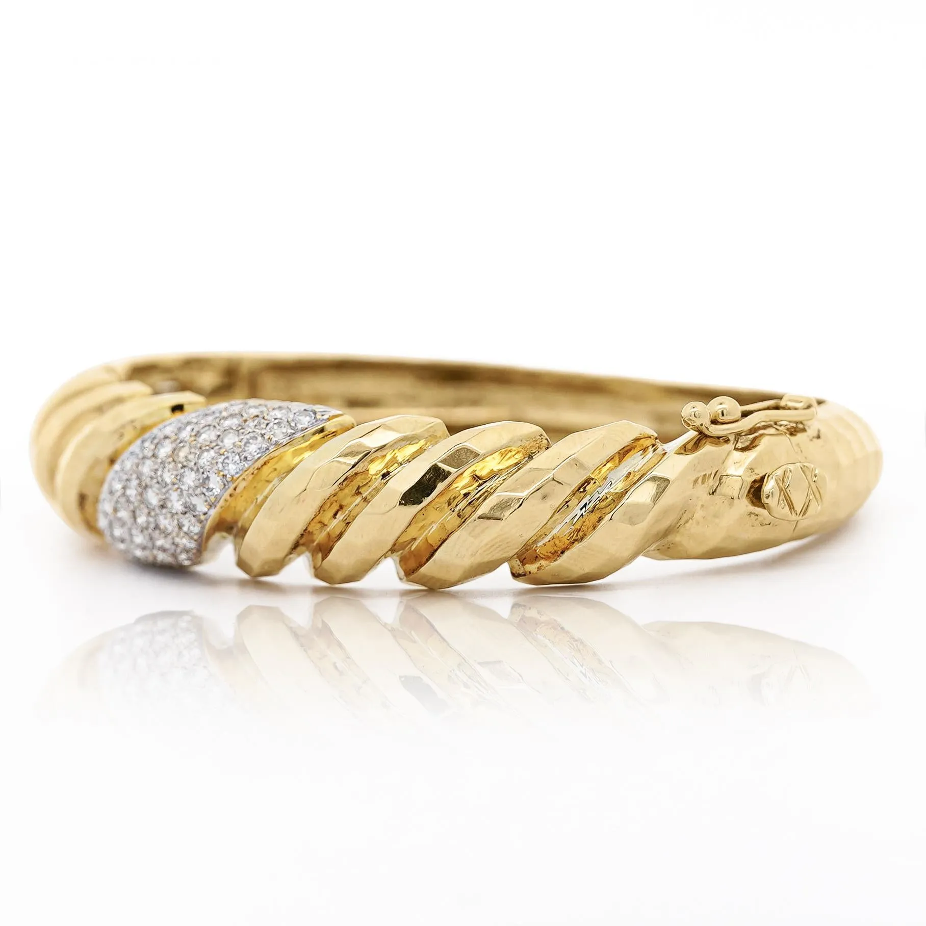 18K Gold Hammered Finish Diamond Pave Bangle Bracelet
