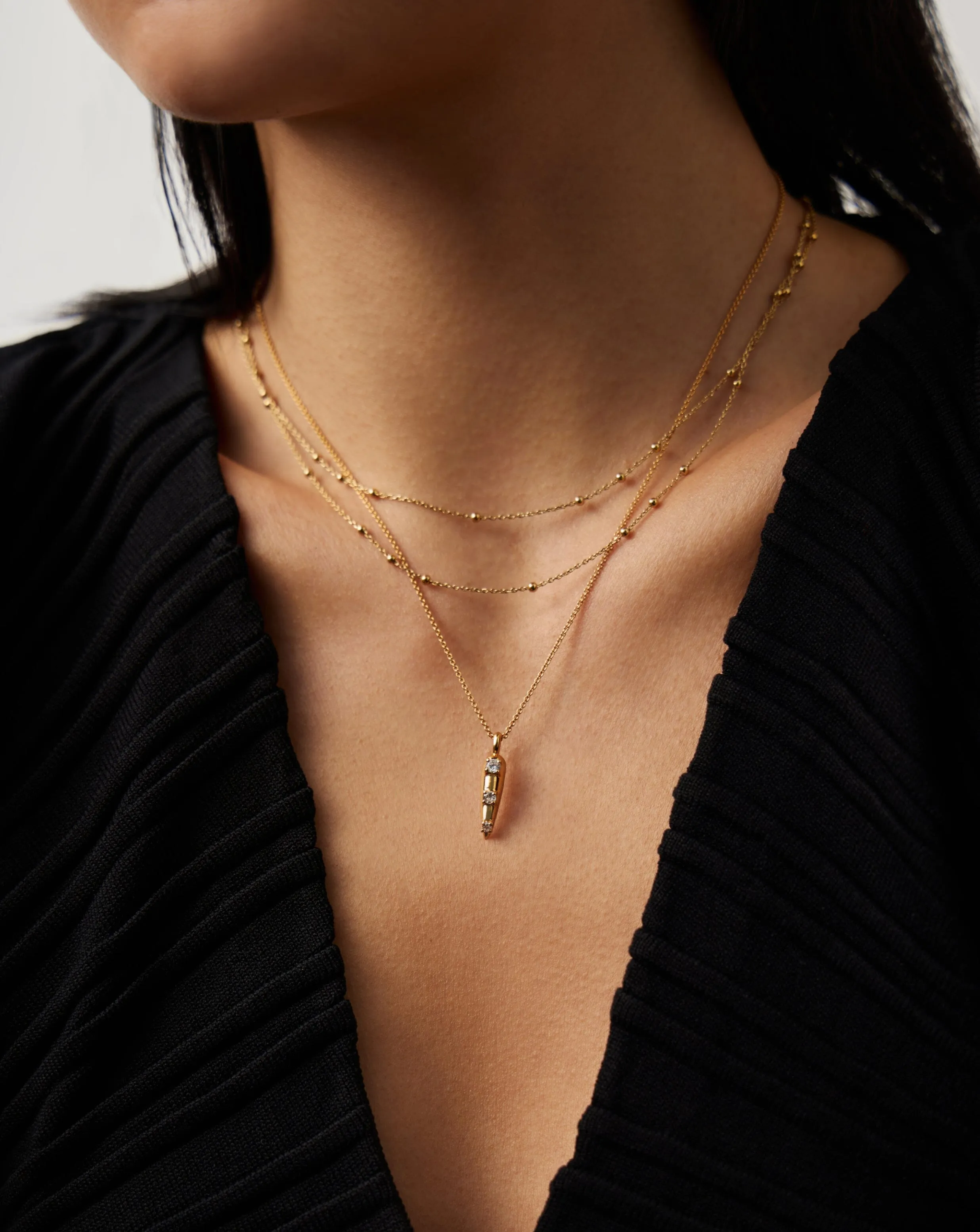 Claw Studded Pendant Necklace