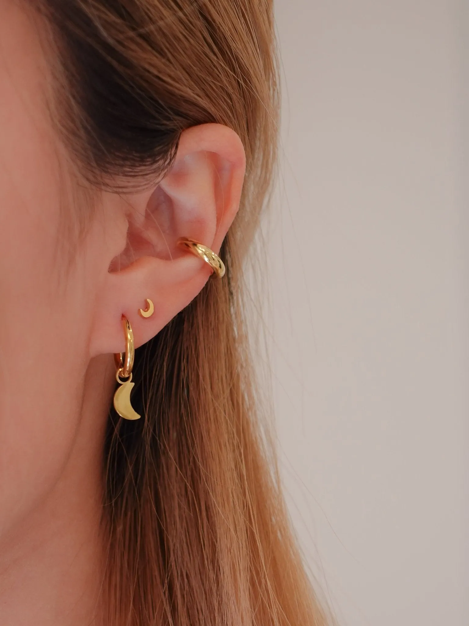 Moon Studs